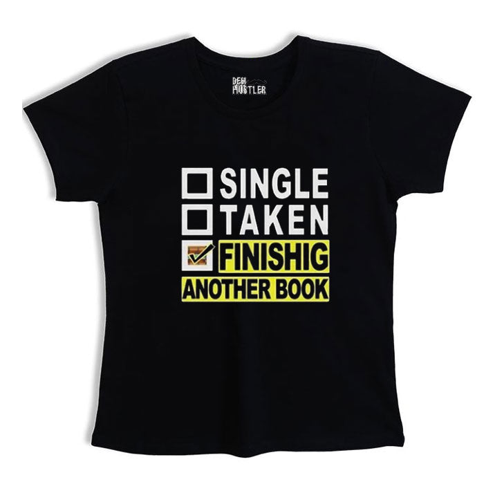 In love with books | Black Crop Top T-Shirt